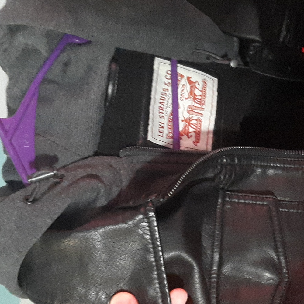 Levi 2 layer leather jacket - Picture 3 of 6